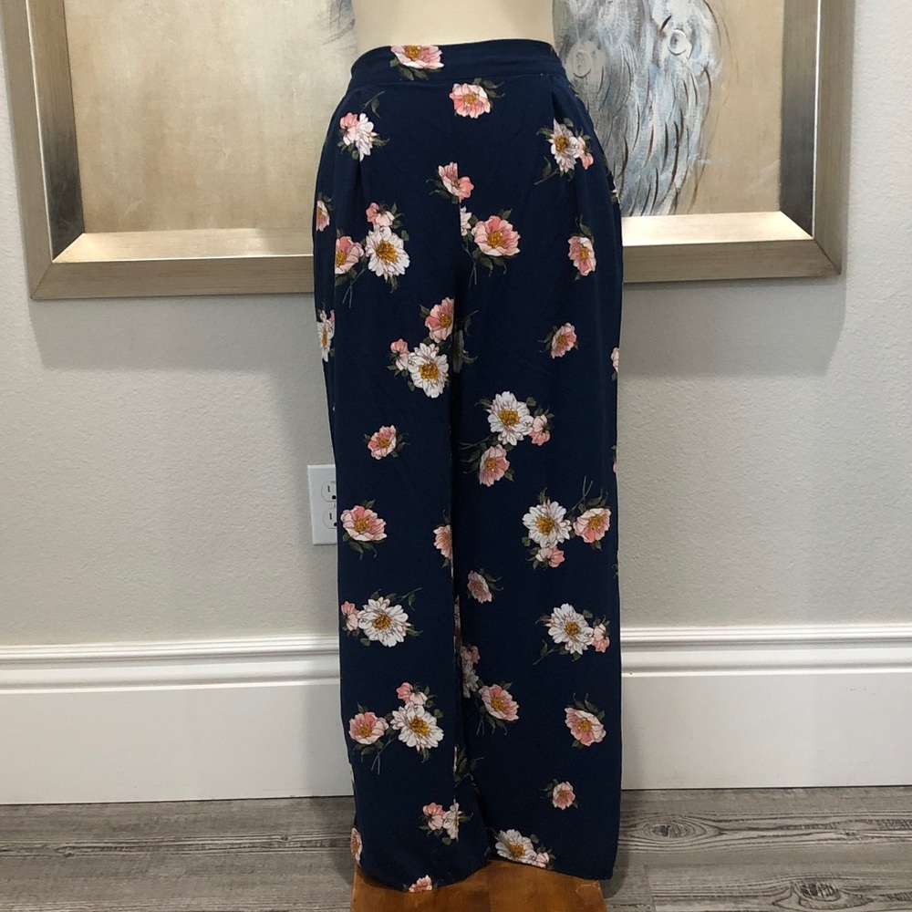 Xhilaration Women's Floral Print Palazzo Pants (811) Size Small Very Flattering